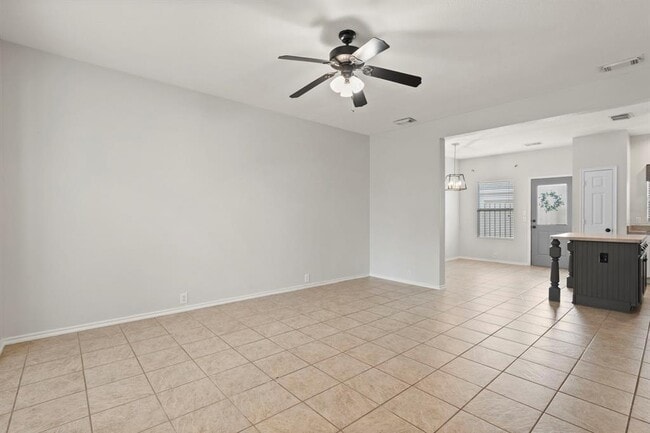 Building Photo - 9735 Coyote Creek Dr