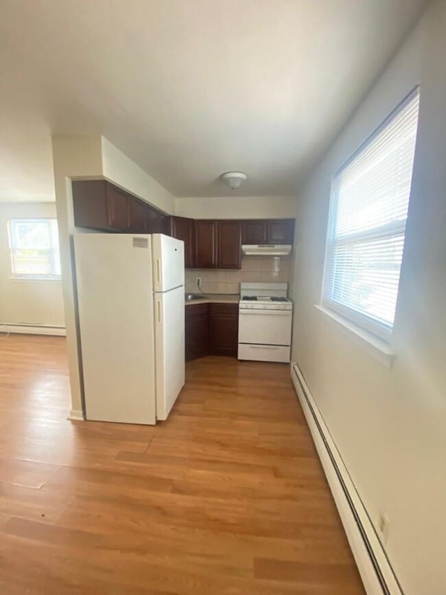 Building Photo - 5701 Tulip St