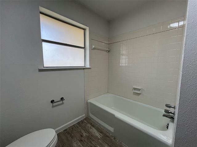 Building Photo - 6415 Circo Dr