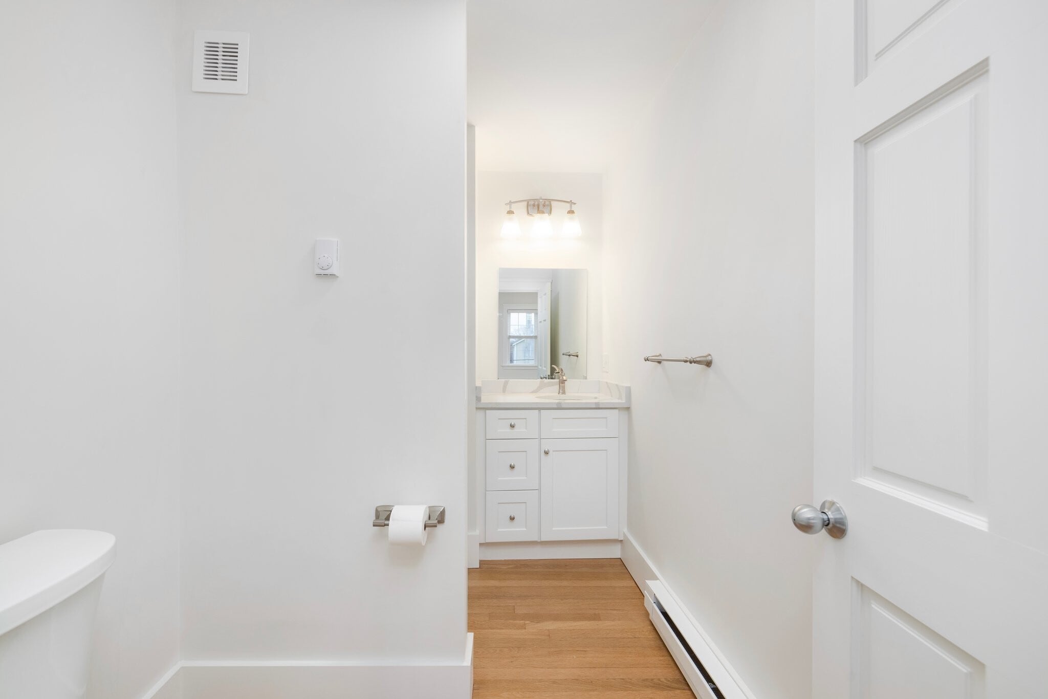 Bathroom - 54 Sutton St