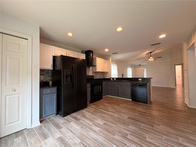 Building Photo - 5806 Oak Mill Terrace