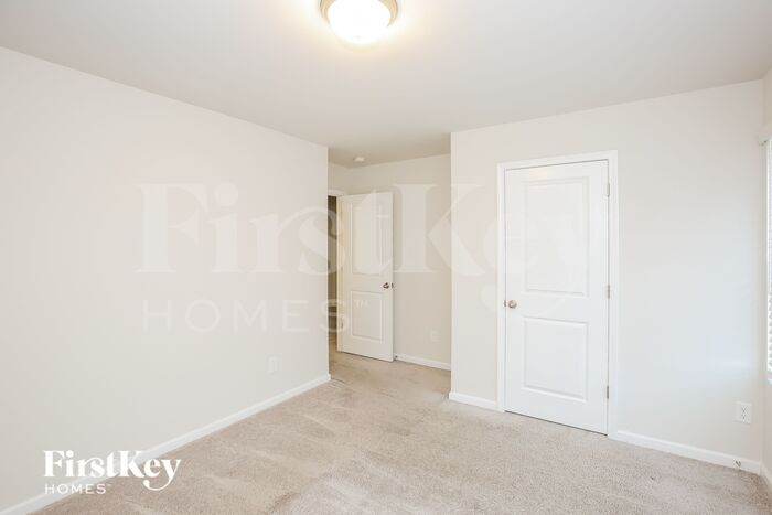 Building Photo - 9632 Hamel St