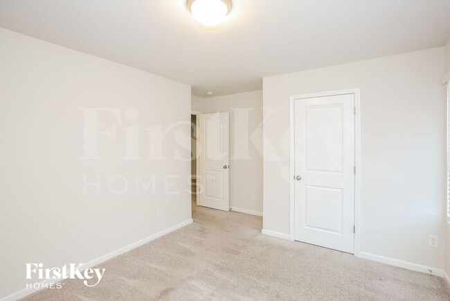 Building Photo - 9632 Hamel St