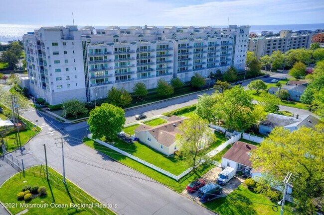 Building Photo - 306 Clifton Ave