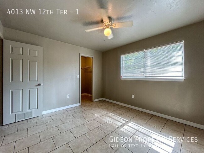 Building Photo - 4013 NW 12th Terrace