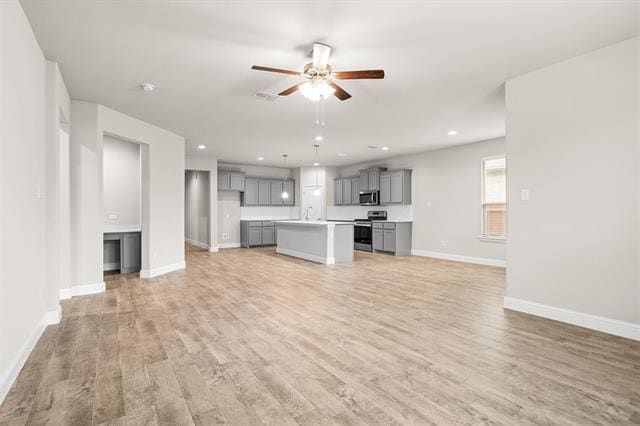Building Photo - 825 Blackhorse Trl