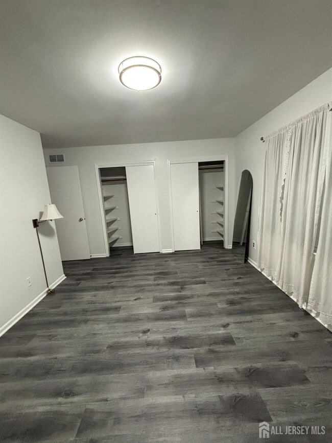 Building Photo - 21 Teaberry Dr