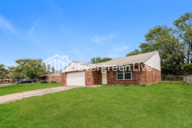Building Photo - 8356 Indian Mound Dr