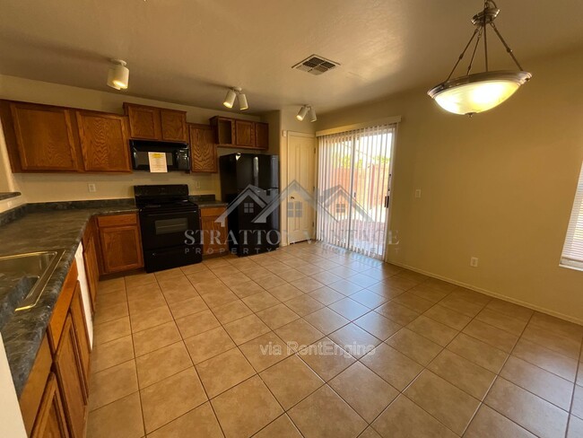 Building Photo - 11580 W Duran Ave