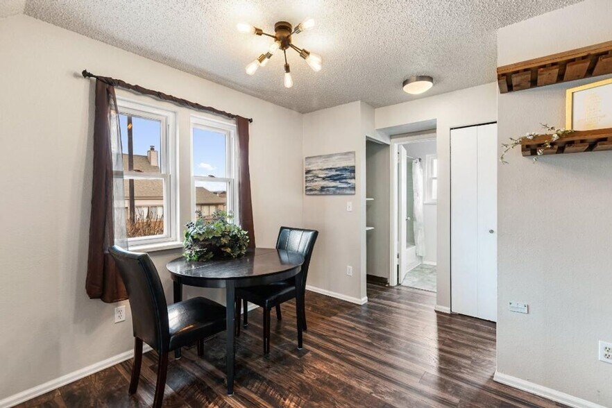 Building Photo - 5555 Denmark Ct