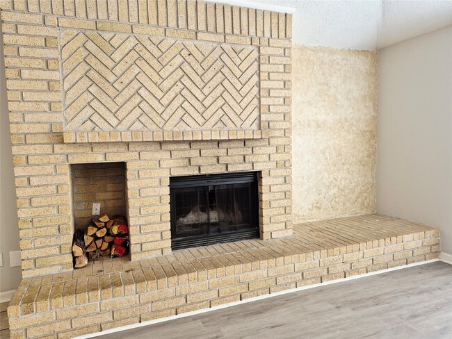 Building Photo - 13211 Whitchurch Way