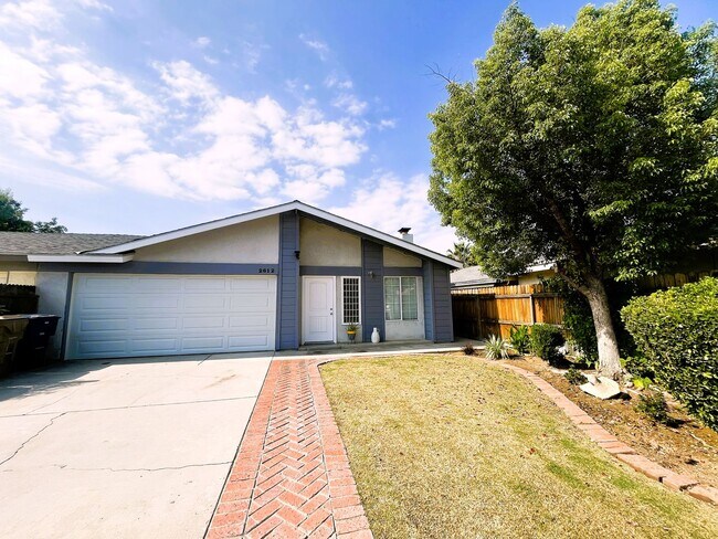 Building Photo - Turnkey 3-Bedroom Home with Modern Upgrade...