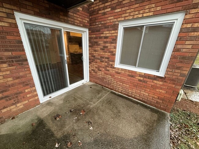 Building Photo - 2023 Belle Terra Rd