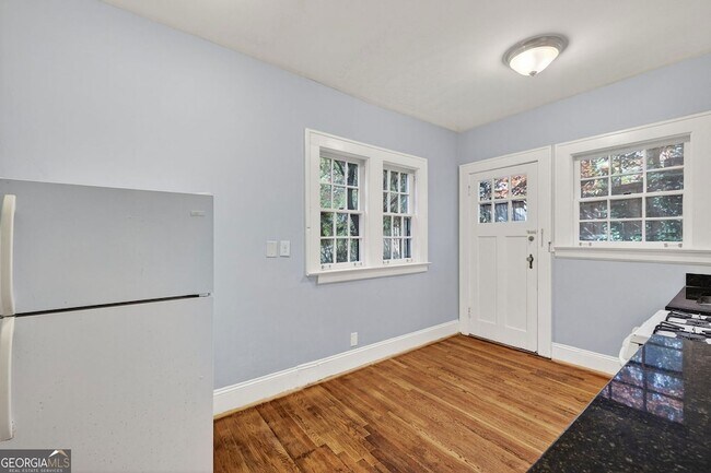 Building Photo - 444 Burlington Rd NE