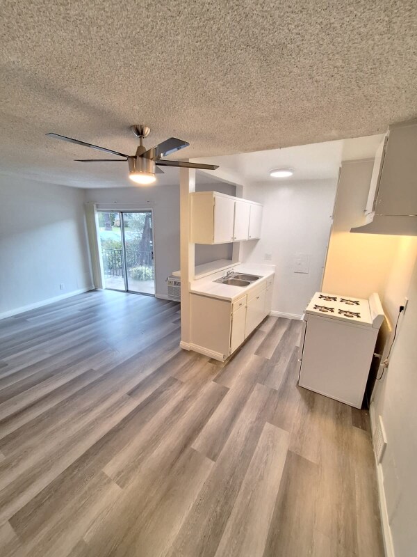 Building Photo - 4660 Kester Ave