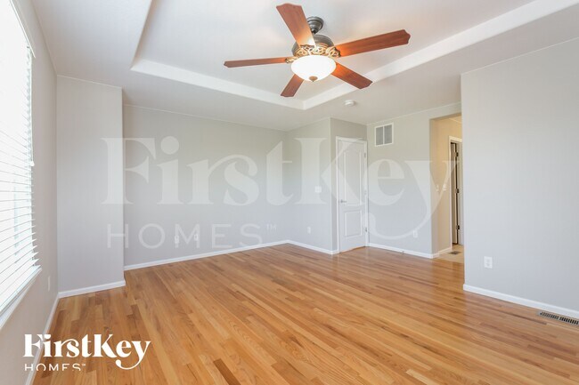 Building Photo - 10518 Ouray St