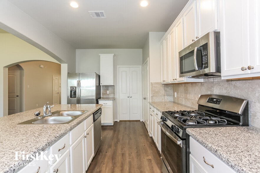 Building Photo - 3106 Presley Jane Ct
