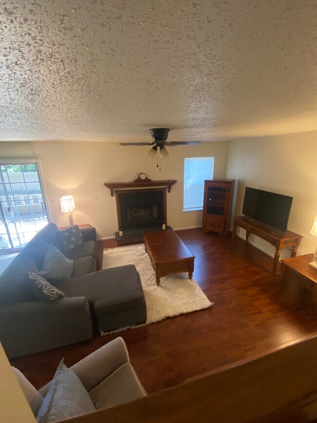 Building Photo - 2307 Dorian Ct