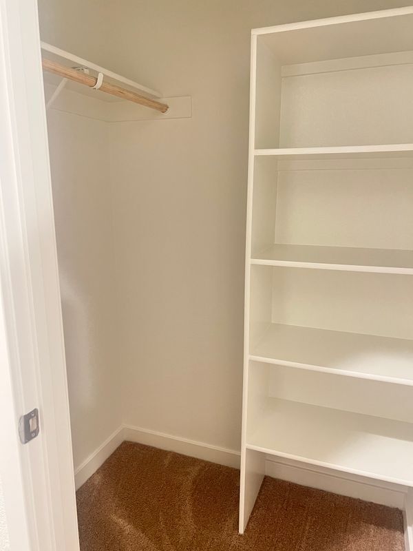 Building Photo - 741 Skyler Ct