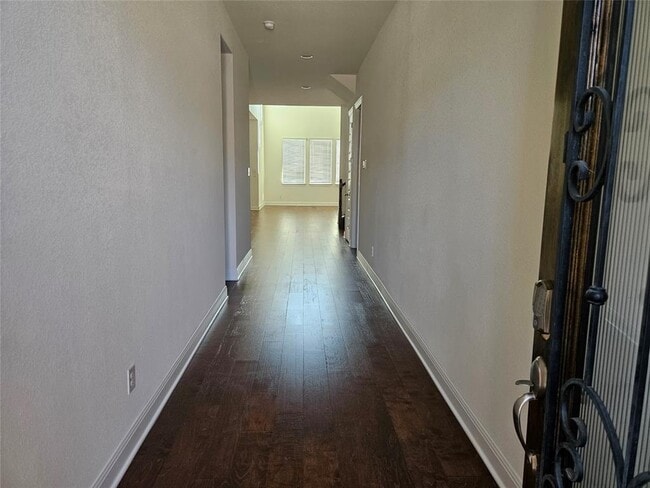 Building Photo - 1105 Malibar Ln