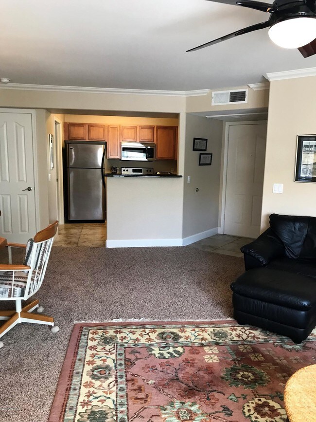 Building Photo - 5751 N Kolb Rd