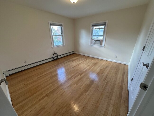 Building Photo - 368 New York Ave