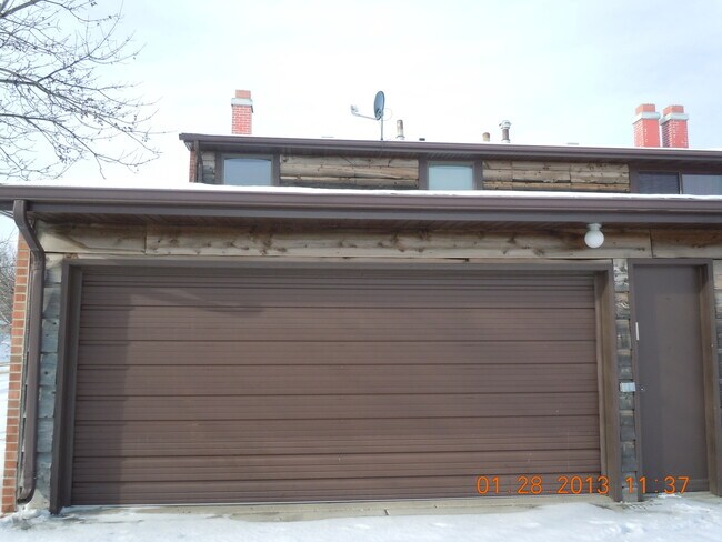 Building Photo - 2000 4th St NW