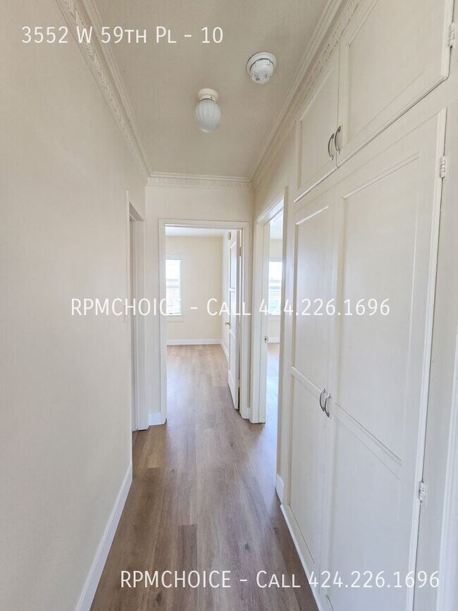 Building Photo - 3552 W 59th Pl