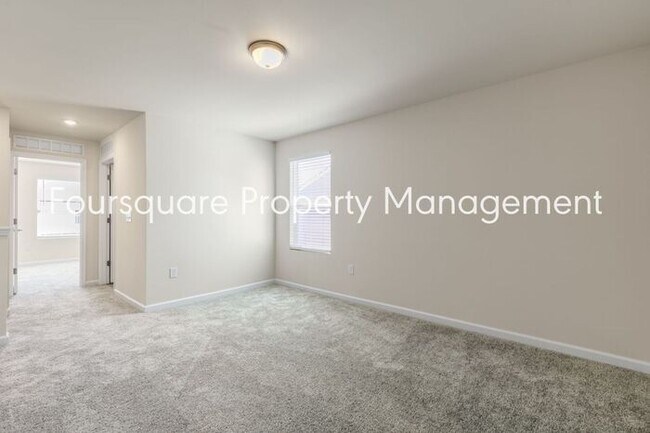 Building Photo - 4 Bedroom Home with 2nd Floor Loft- Kitchen Island & 2-Car Garage – Convenient Raleigh Location