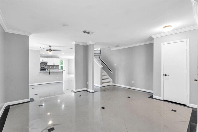 Building Photo - 7927 Summerfern Ct