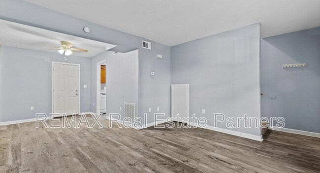 Building Photo - 4001 Mable St