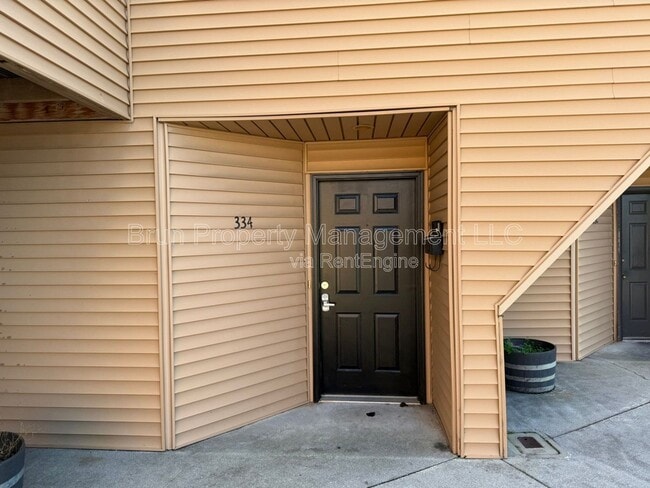 Building Photo - 334 Olympia Dr