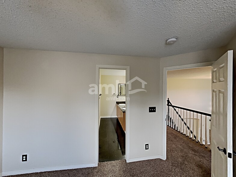 Building Photo - 950 Quarterhorse Trl