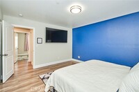 Building Photo - 1307 W 9th St