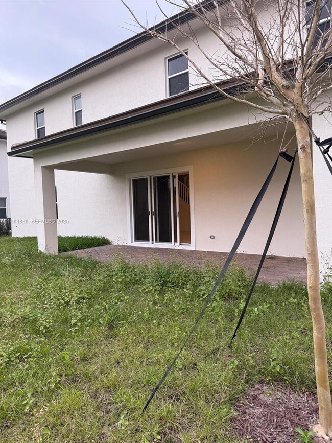 Building Photo - 12303 SW 44th St