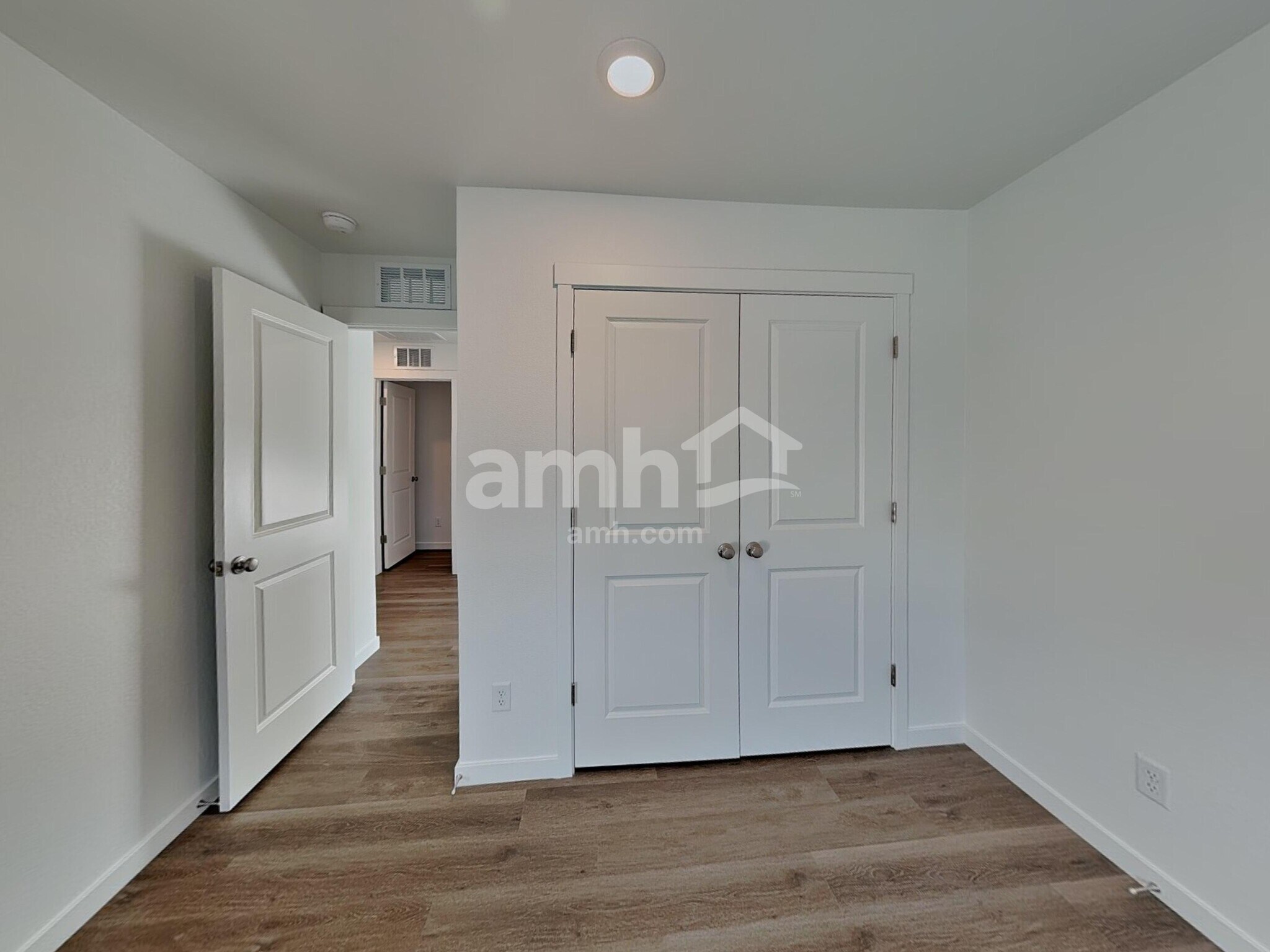 Building Photo - 26142 E Calhoun Pl