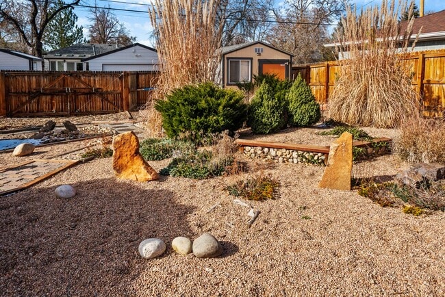 Building Photo - 1733 Lima St