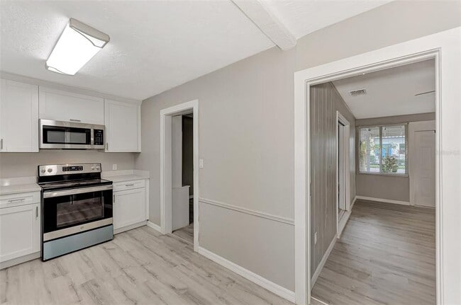 Building Photo - 1891 Prospect St