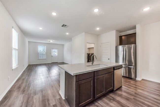 Building Photo - 21218 George Vancouver Ct