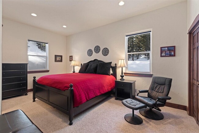 Building Photo - "Luxurious 3-Bed Sanctuary in Breckenridge – 4.5 Baths & Expansive 2979 sq. ft. of Comfort!"
