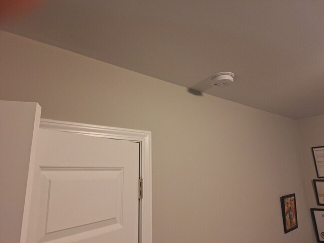 Building Photo - Beautiful Five Bedroom Home Located in Northeast Columbia!