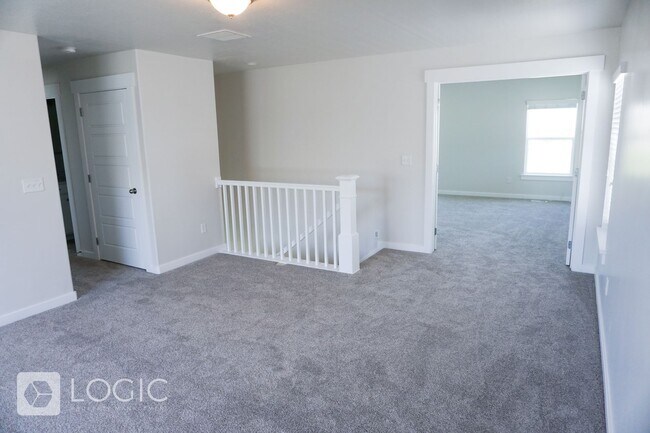 Building Photo - 15180 Gunpowder Ct