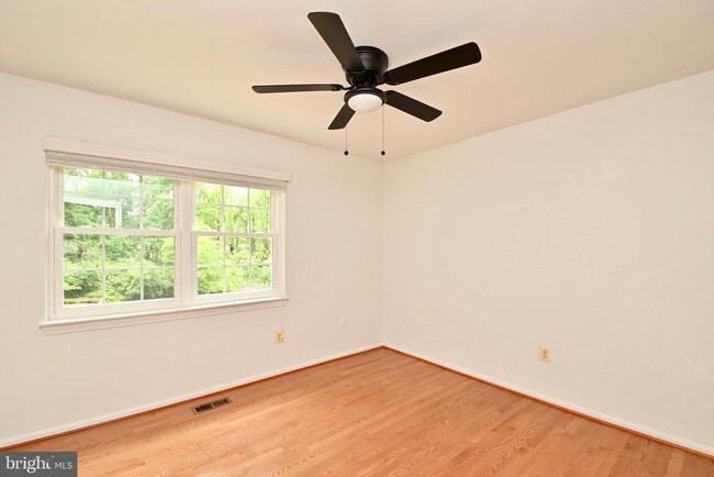 Building Photo - 10048 Wood Sorrels Ln