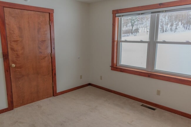 Building Photo - 2 BR Single Family Home in LaVale