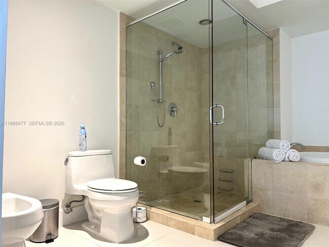 Building Photo - 1830 S Ocean Dr