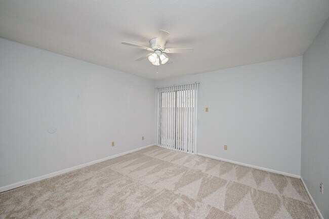 Building Photo - 8427 Hearth Dr