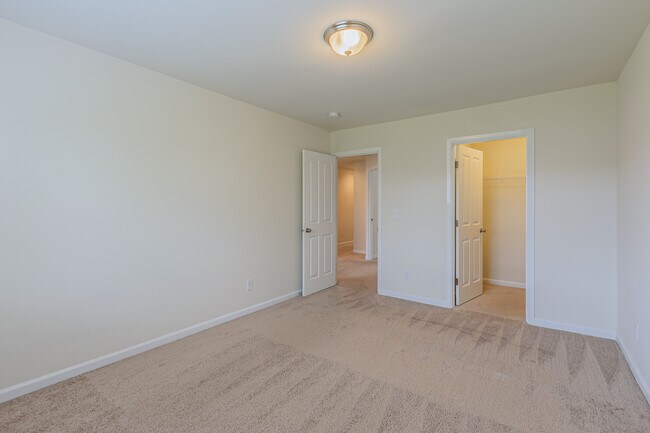 Building Photo - 1124 27th St NW