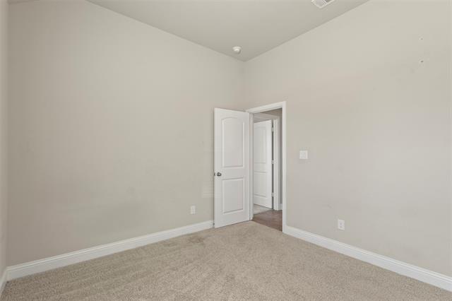 Building Photo - 104 Colonial Dr