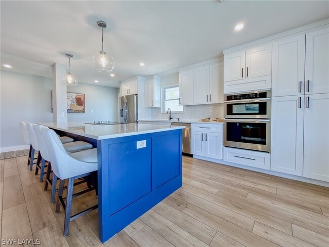 Building Photo - 1910 Gulf Shore Blvd N