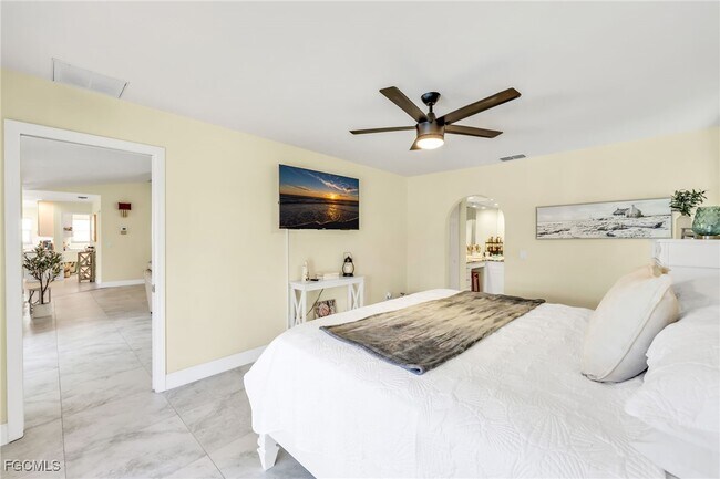 Building Photo - 5032 Skyline Blvd